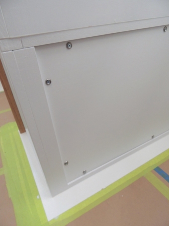 Final installed forward bench cabinet face